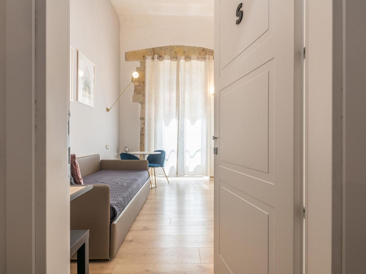 Orma Design Rooms - Historic Centre Cagliari Luaran gambar