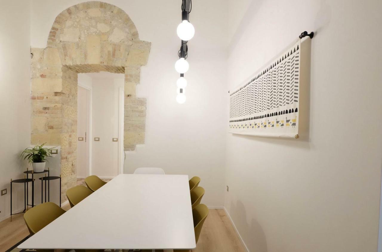 Orma Design Rooms - Historic Centre Cagliari Luaran gambar
