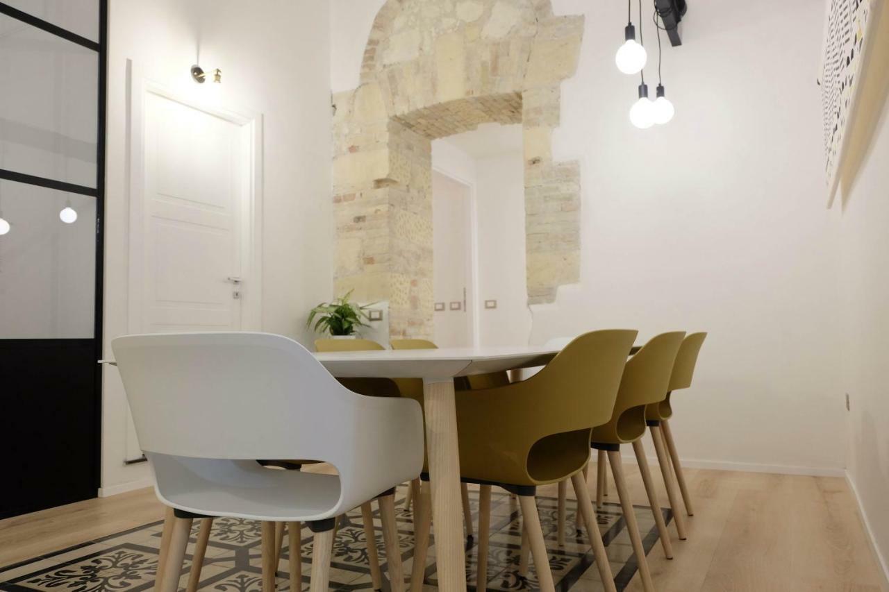 Orma Design Rooms - Historic Centre Cagliari Luaran gambar