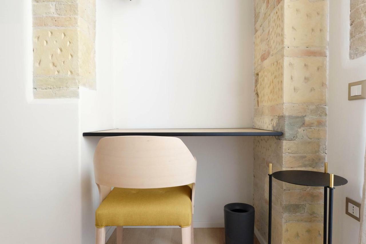 Orma Design Rooms - Historic Centre Cagliari Luaran gambar
