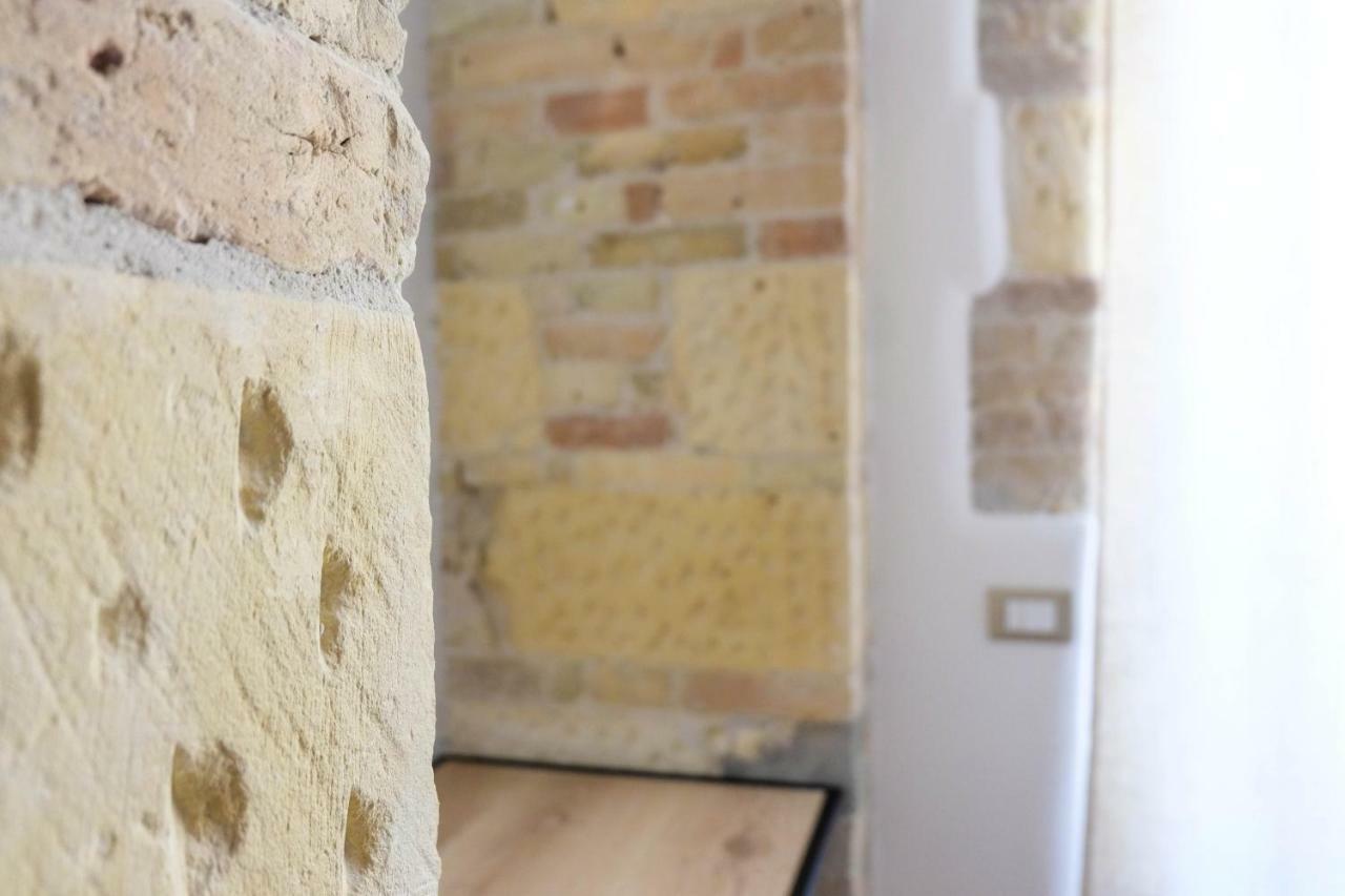 Orma Design Rooms - Historic Centre Cagliari Luaran gambar